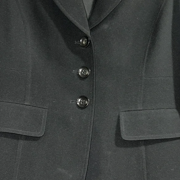 Pre-Own - 2P- Ann Taylor Suite Set(Matched Jacket and Skirt)
